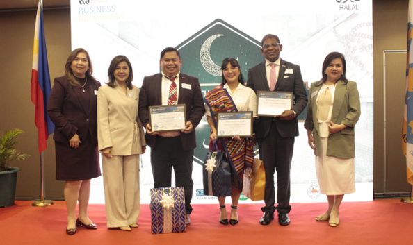 In photo are (from left): WTCMM VP for Marketing Lila P. Cailles, WTCMM Chairman and CEO Pamela D. Pascual, DTI Program Manager for Halal Industry Development Aleem Siddiqui M. Guiapal, Office of Halal Tourism and Muslim Concerns Chief of Staff Isabelle Biscocho, Ambassador of Malaysia to the Philippines H.E. Abdul Malik Melvin Castelino, and WTCMM Executive Vice President & COO Louella D. Caridad.